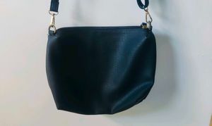 Chic Black Textured Crossbody Bag