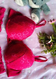 Lace H&amp;m Bra and thong set