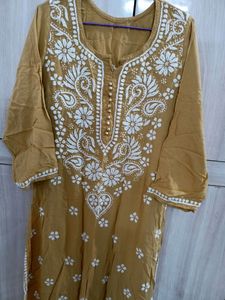 Lucknowi Chickankari Kurta