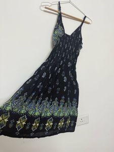 Boho Chic Deep Neck Paisley Print Dress