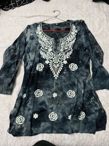 Embroidered Tie-Dye Kurta