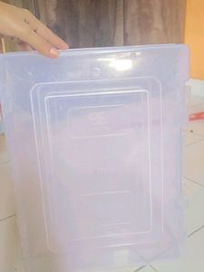 I'm Sealing Plastic Container
