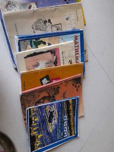 like New   Lot of 7 Textbooks सीबीएसई 9th बुक ऑफर