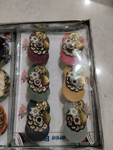 saree pins
