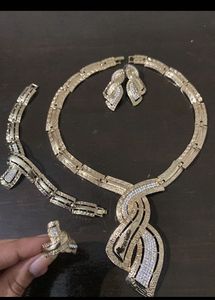 Elegant Jewelry Set
