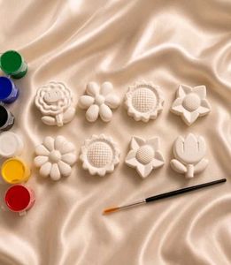 Colouring kit of Flower Fridge Magnets Set