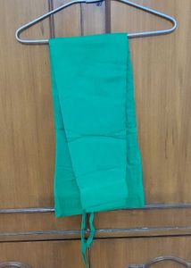 Pure Georgette Gotta-patti work Saree with Blouse