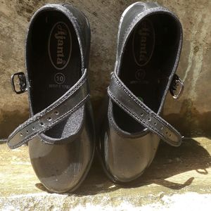 Girls  School  shoes