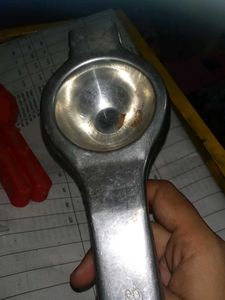Lemon Squeeze Machine