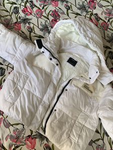 Original Bershka Crop White Puffer Jacket