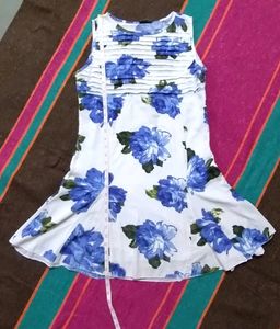Floral Sleeveless Top