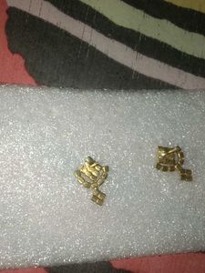 Small Sparkling Stud Earrings