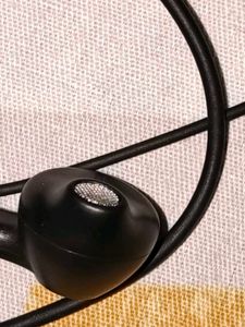 Motorola earphones