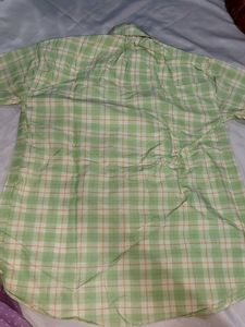 Men's Plaid Button-Up Shirt