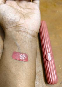 Kiss Beauty Liquid Lipstick Swatch
