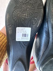 Steve Madden Black Ballet Flats