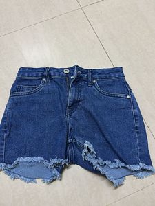 Frayed Hem Denim Shorts
