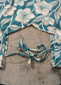 Floral Print Short kurti 🩵