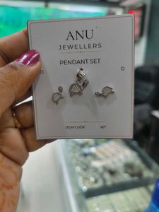 92.5 Turtle Pendant Set with Earrings