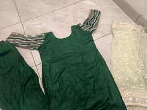 BEAUTIFUL PUNJABI STYLE SUIT