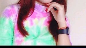 🆕Beautiful multi colored top.