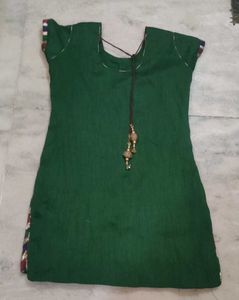 Green &amp; Maroon Salwar Kameez Suit