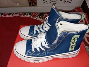 AIRWIGS lace Up Canvas Sneakers