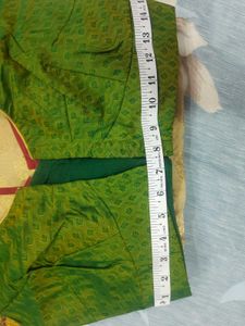 Green &amp; Gold Floral Saree