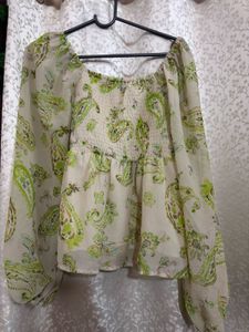 Chic Smocked Print Top with Puff Sleeves