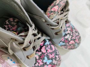 Cute Floral &amp; Butterfly Sneakers