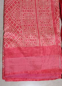 Elegant Red & Beige Saree bandhni