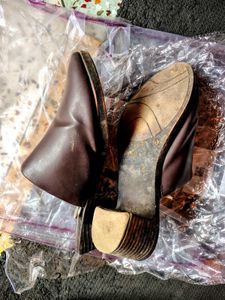 Elegant women shoes