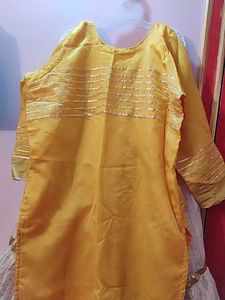 Yellow &amp; Gold Salwar Kameez