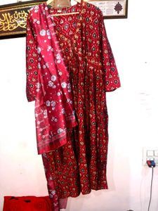 ✨Festive Special Maroon Printed Anarkali Kurta &amp; D