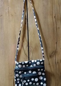 Black -White Sling Bag For Girls 🤍🖤