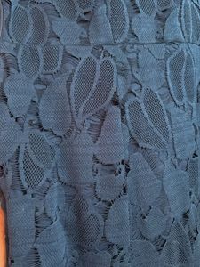 Styli Elegant Navy Lace bodycon Midi Dress