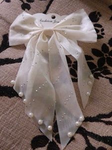 Elegant Pearl Hair Bow Clip