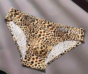 Men's Seamless ice silk traceless brief