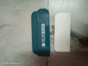 Plug Rack(Total 12- 6 Maroon,6 Blue)