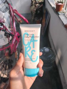 Swiss Beauty Dew Lock Moisturiser