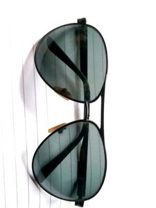 6 Sunglasses 🕶️