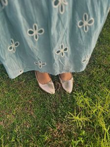 Stylish Gold Ballet Flats