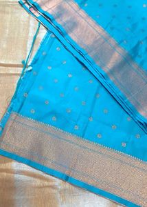 🆕️ Paithani Saree with Golden Floral Buttas