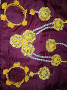 Haldi Ki Jewellery Set