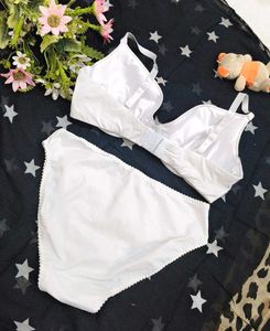Comfortable White Bra and Panty Set