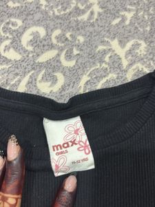 Black Ribbed Crop Top with "#Flawless"