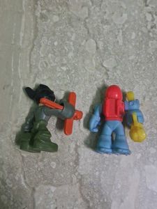 kinderjoy Action Figures - 2 Pack