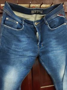 Men's Stylish Blue Wash Denim Jeans