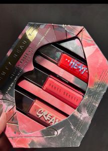 FENTY BEAUTY GLOSS KIT