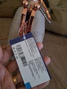 Elegant Sparkly Clutch Bag